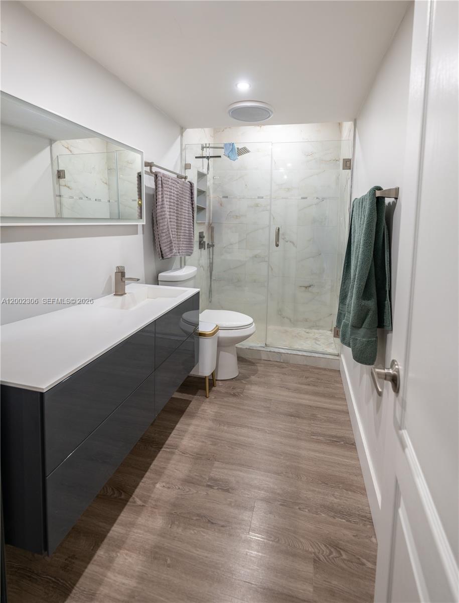 LE JEUNE HOUSE CONDO - Residential