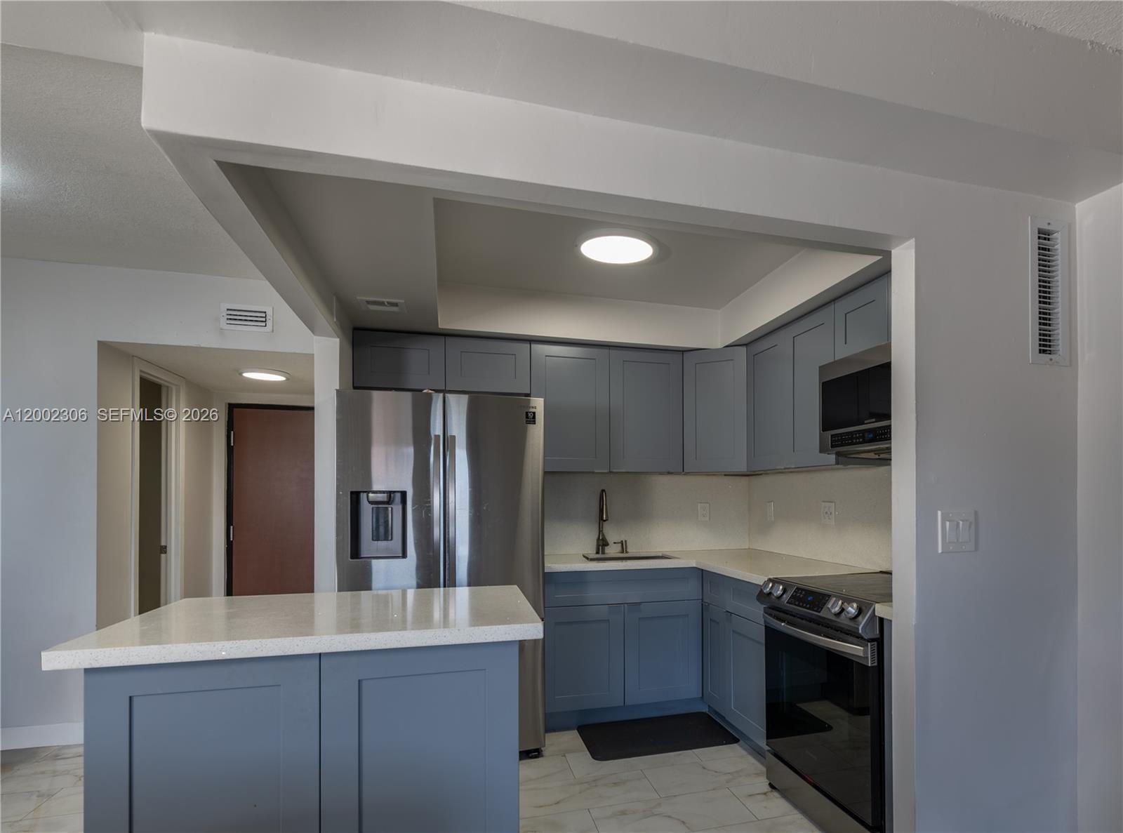 LE JEUNE HOUSE CONDO - Residential