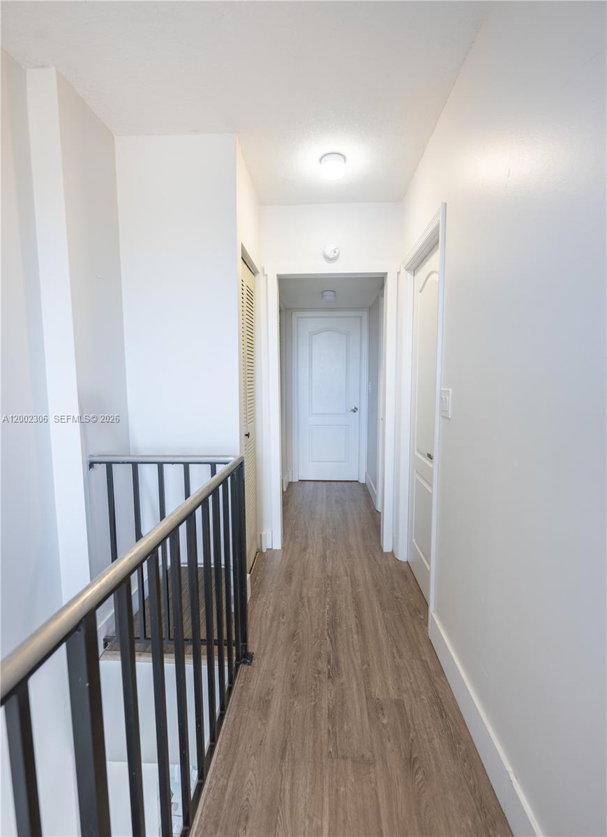 LE JEUNE HOUSE CONDO - Residential