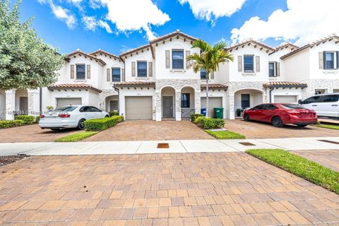 Photo of 11953 SW 245th Ter, Homestead, FL 33032 (MLS # A11912039)