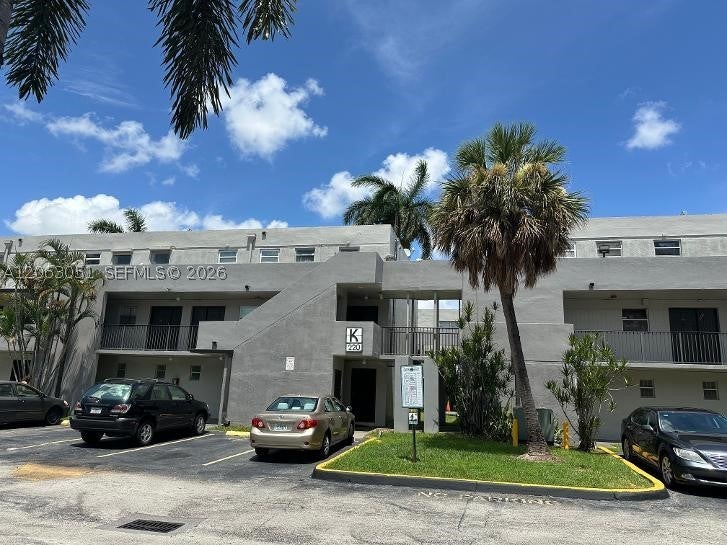 220 NW 87th Ave