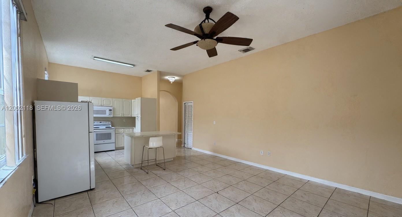 BISMARK HOMES AT VENEZIA - Residential Lease