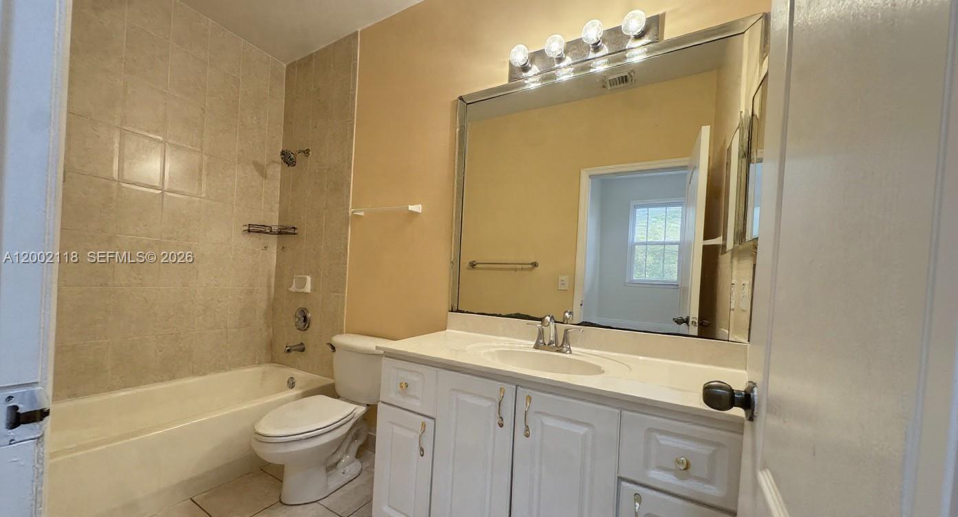 BISMARK HOMES AT VENEZIA - Residential Lease