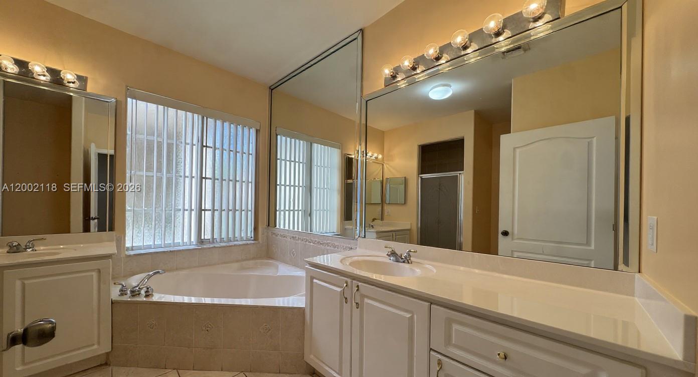 BISMARK HOMES AT VENEZIA - Residential Lease