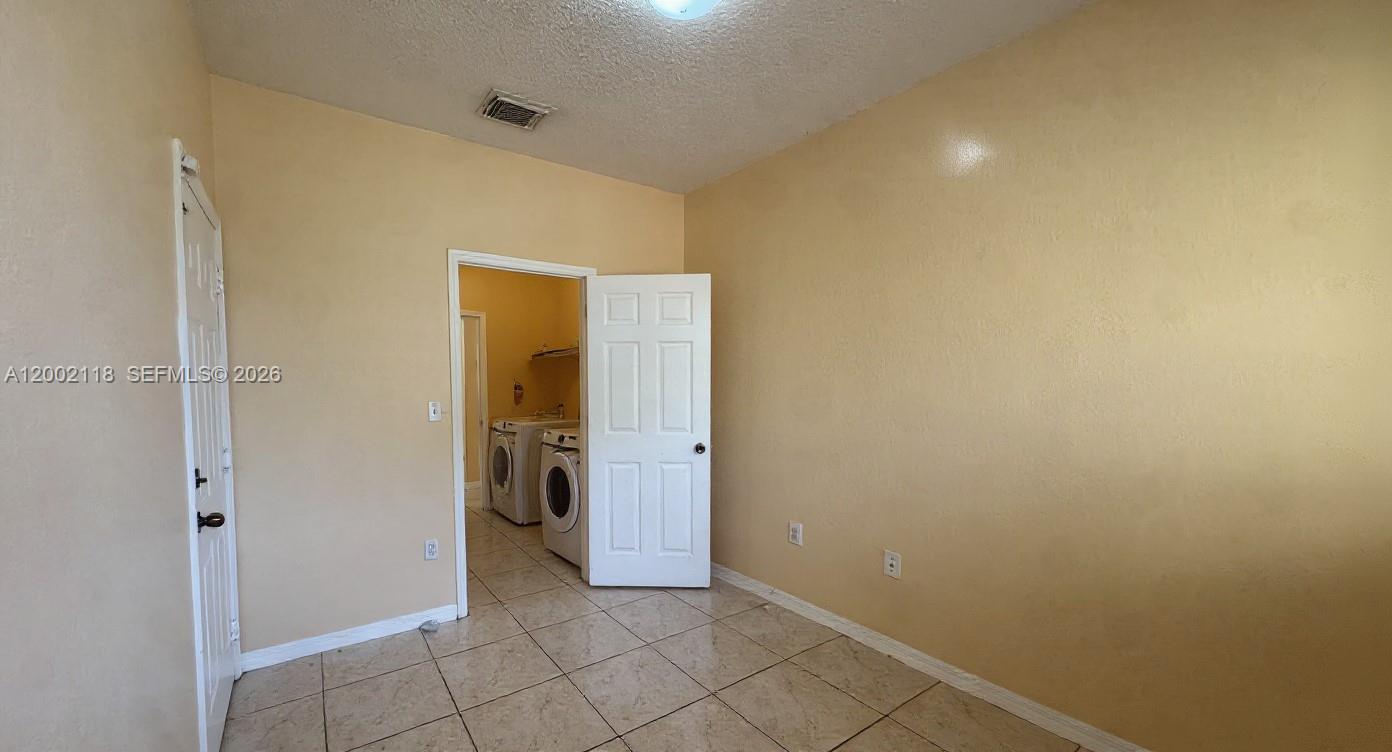 BISMARK HOMES AT VENEZIA - Residential Lease