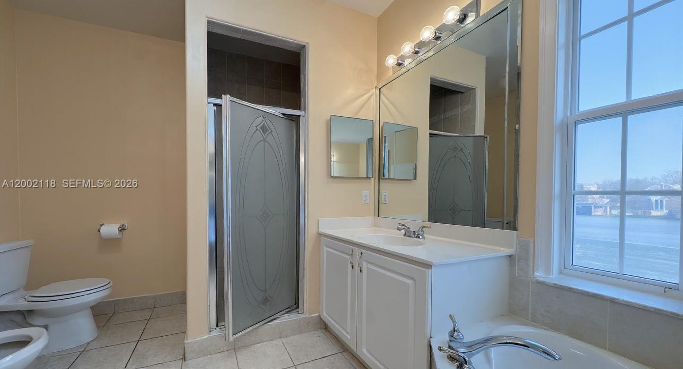 BISMARK HOMES AT VENEZIA - Residential Lease