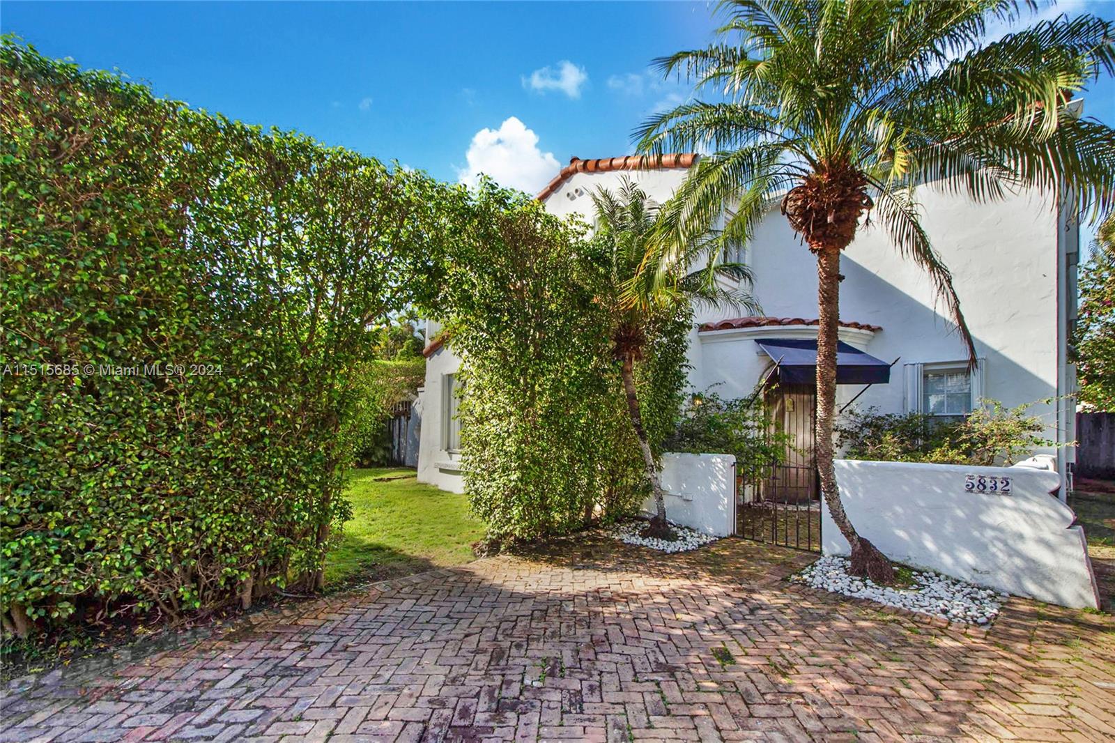 Rental Property at 5832 Alton Rd, Miami Beach, Miami-Dade County, Florida - Bedrooms: 4 
Bathrooms: 5  - $12,000 MO.