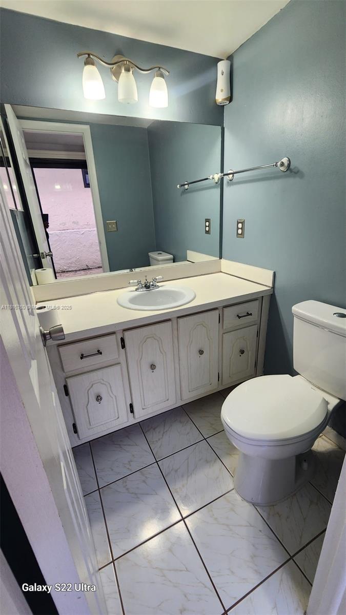 HILLS OF INVERRARY TRACT - Residential