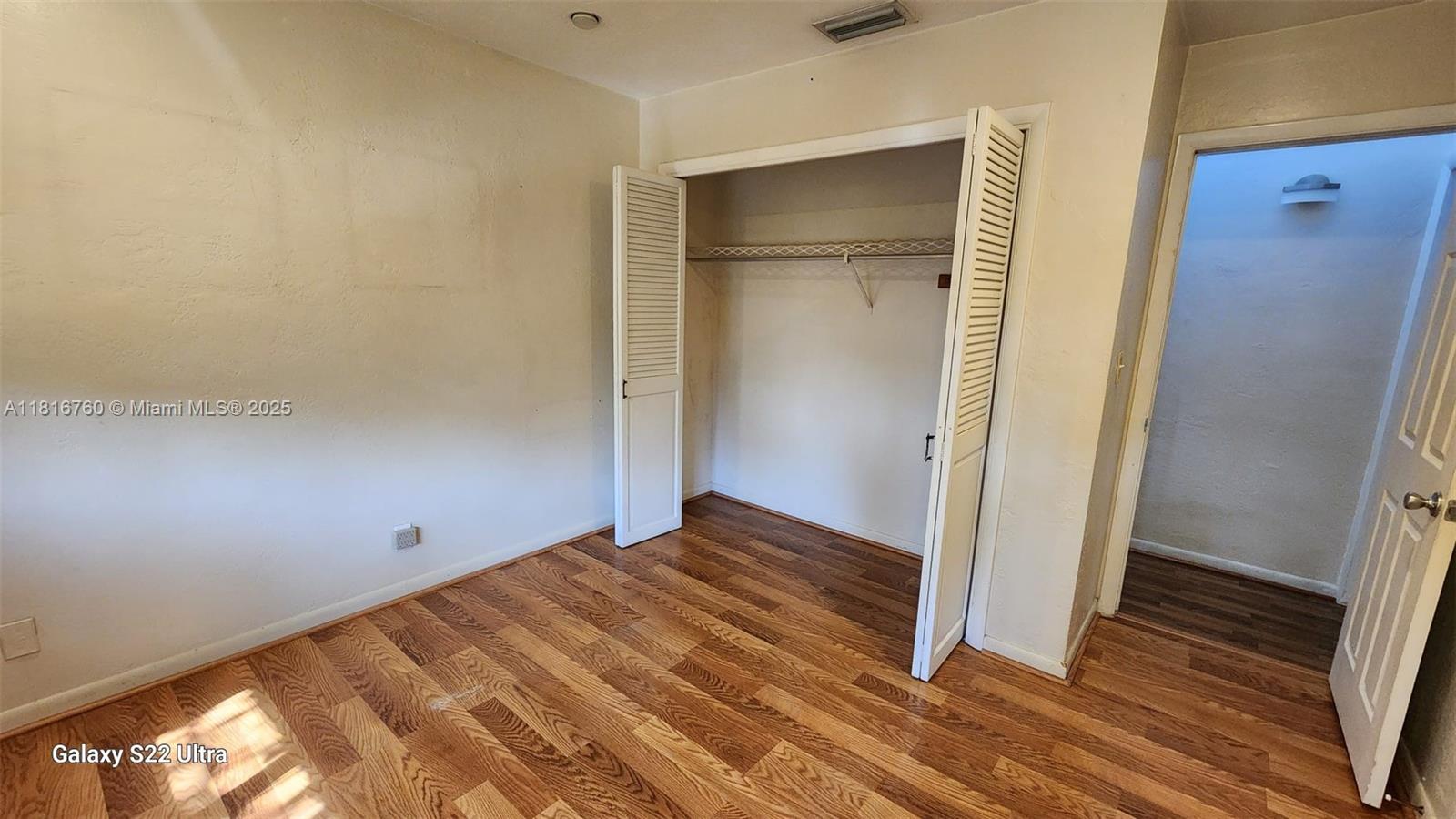 HILLS OF INVERRARY TRACT - Residential