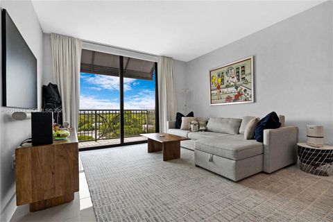 Photo of 301 Altara Ave #823, Coral Gables, FL 33146 (MLS # A12011573)