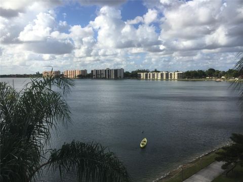 A home in Oakland Park