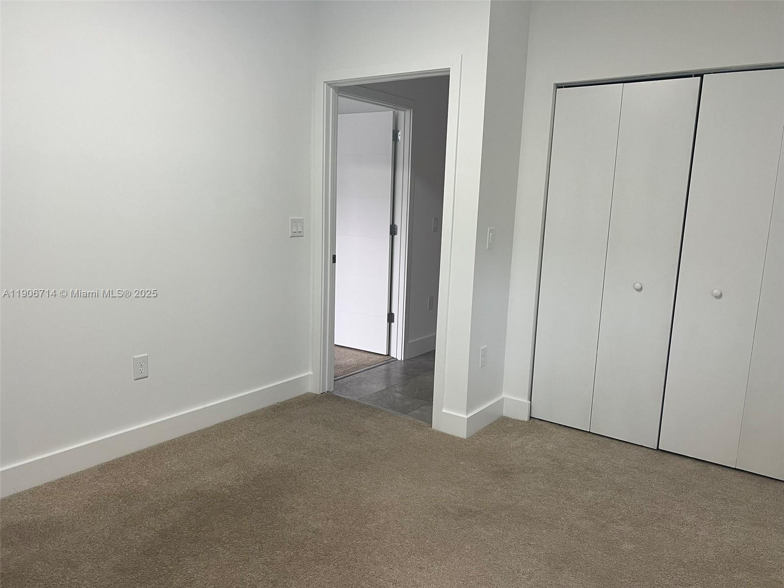 PLANTATION BUSINESS PARK - Residential Lease