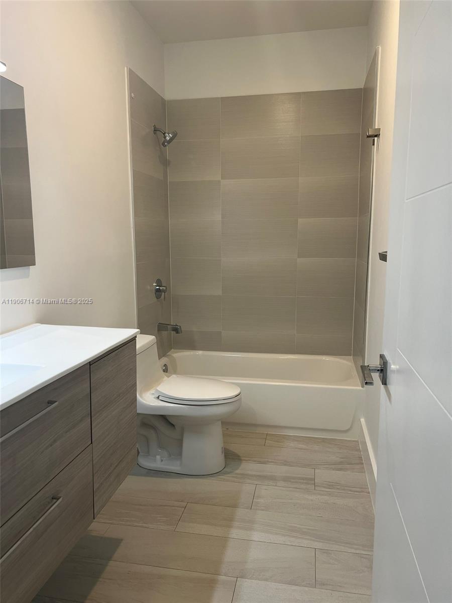 PLANTATION BUSINESS PARK - Residential Lease