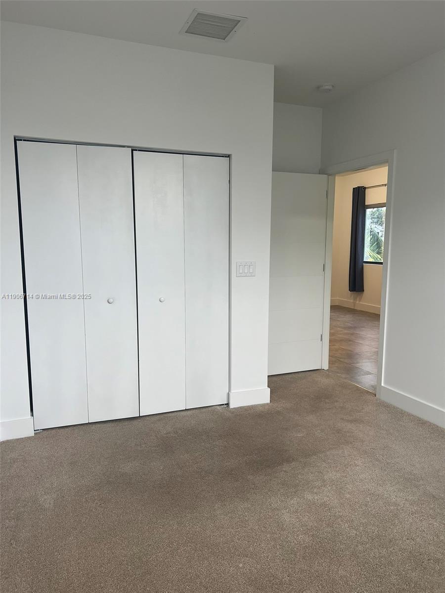 PLANTATION BUSINESS PARK - Residential Lease