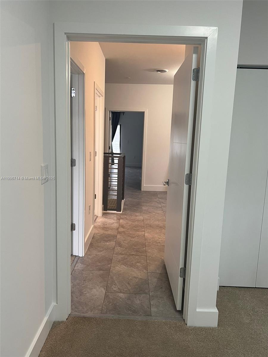 PLANTATION BUSINESS PARK - Residential Lease