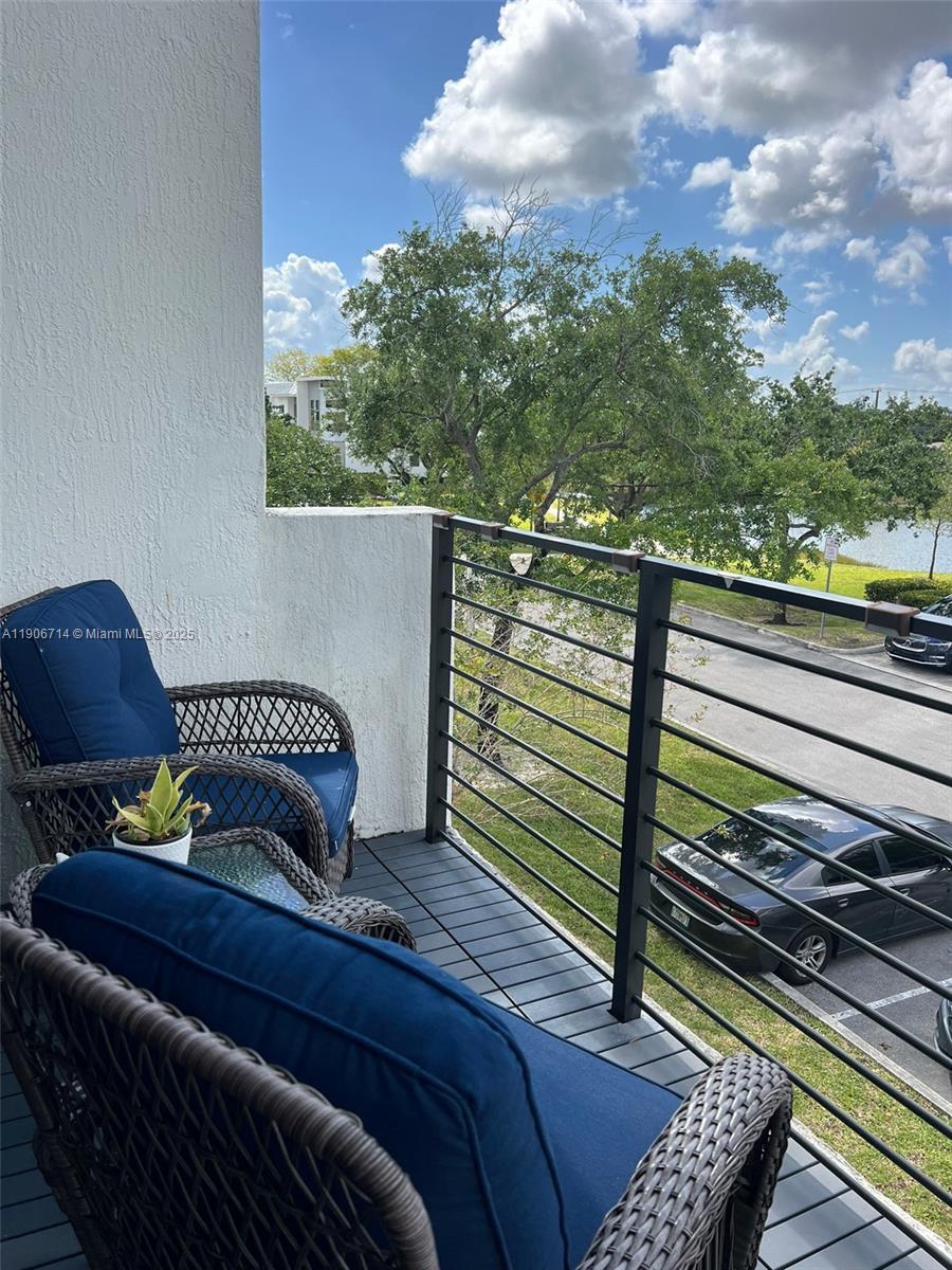 PLANTATION BUSINESS PARK - Residential Lease