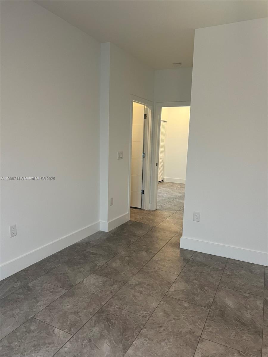 PLANTATION BUSINESS PARK - Residential Lease