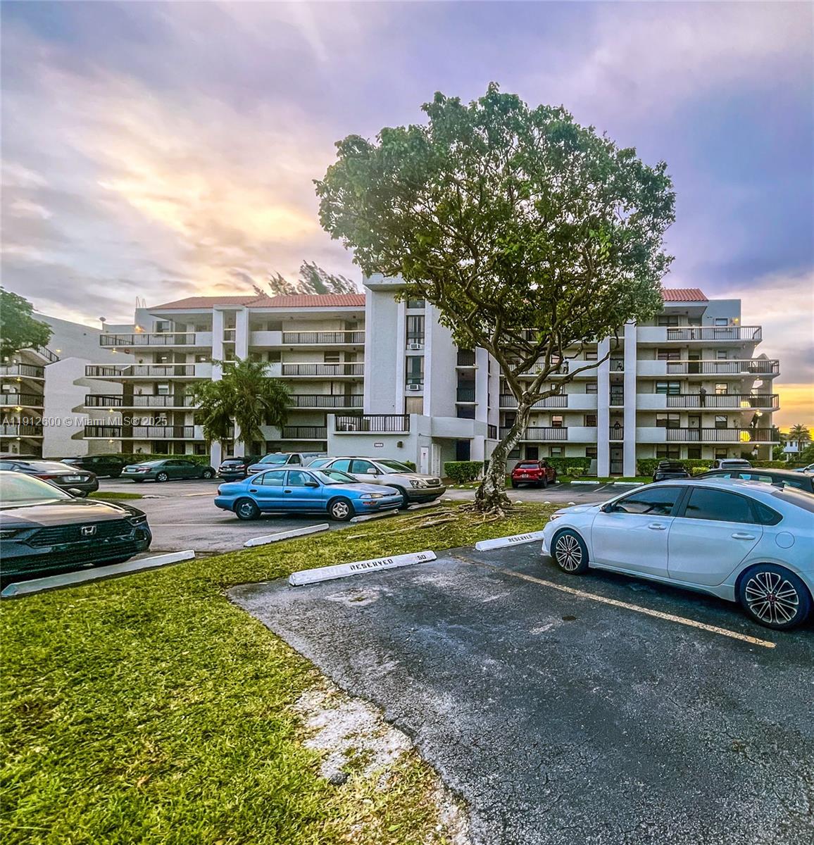 CARIBBEAN SPRINGS VILLAGE - Residential