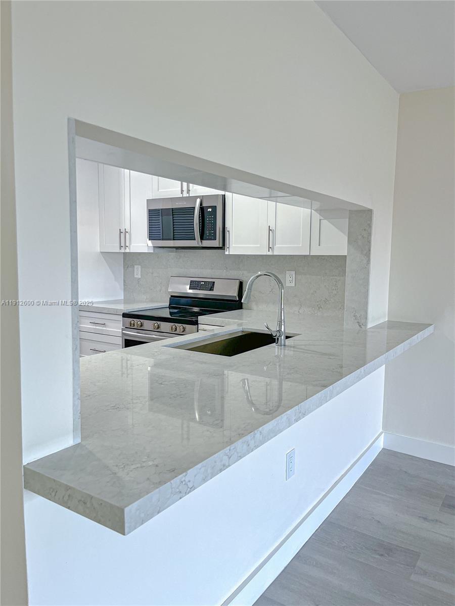 CARIBBEAN SPRINGS VILLAGE - Residential