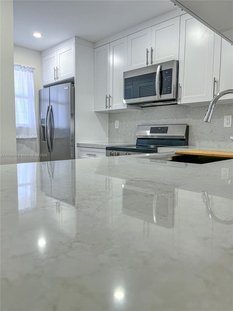 CARIBBEAN SPRINGS VILLAGE - Residential