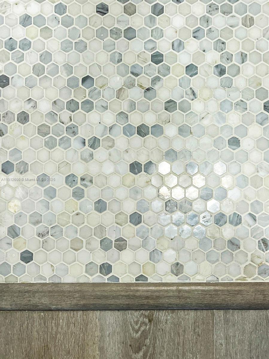 CARIBBEAN SPRINGS VILLAGE - Residential