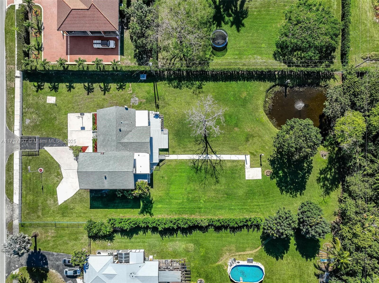 Paradise Farms - Residential