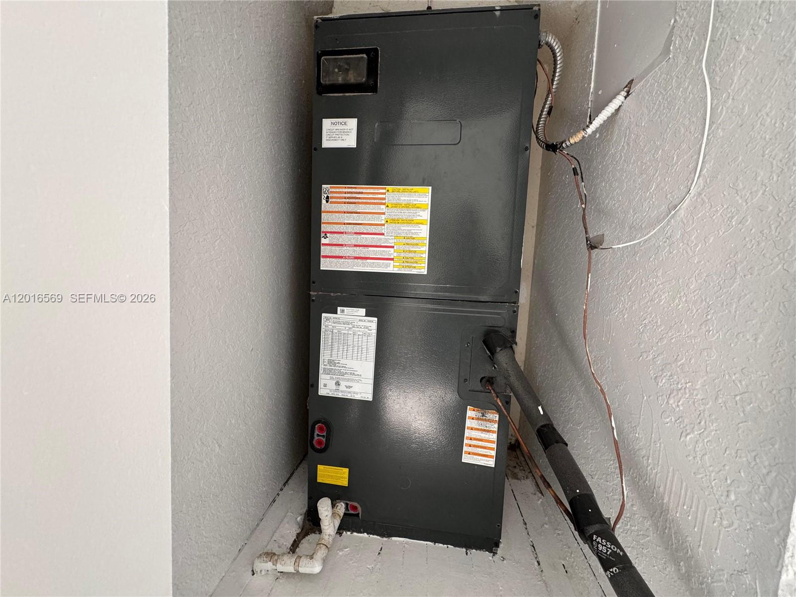 SUNSET PALM VILLAS CONDO - Residential Lease