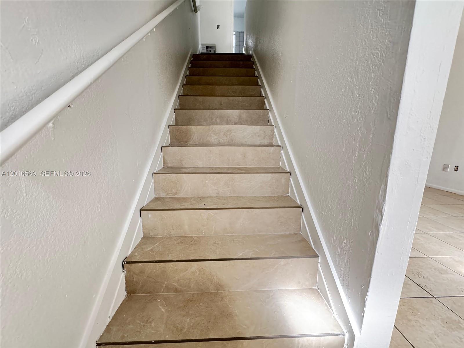 SUNSET PALM VILLAS CONDO - Residential Lease