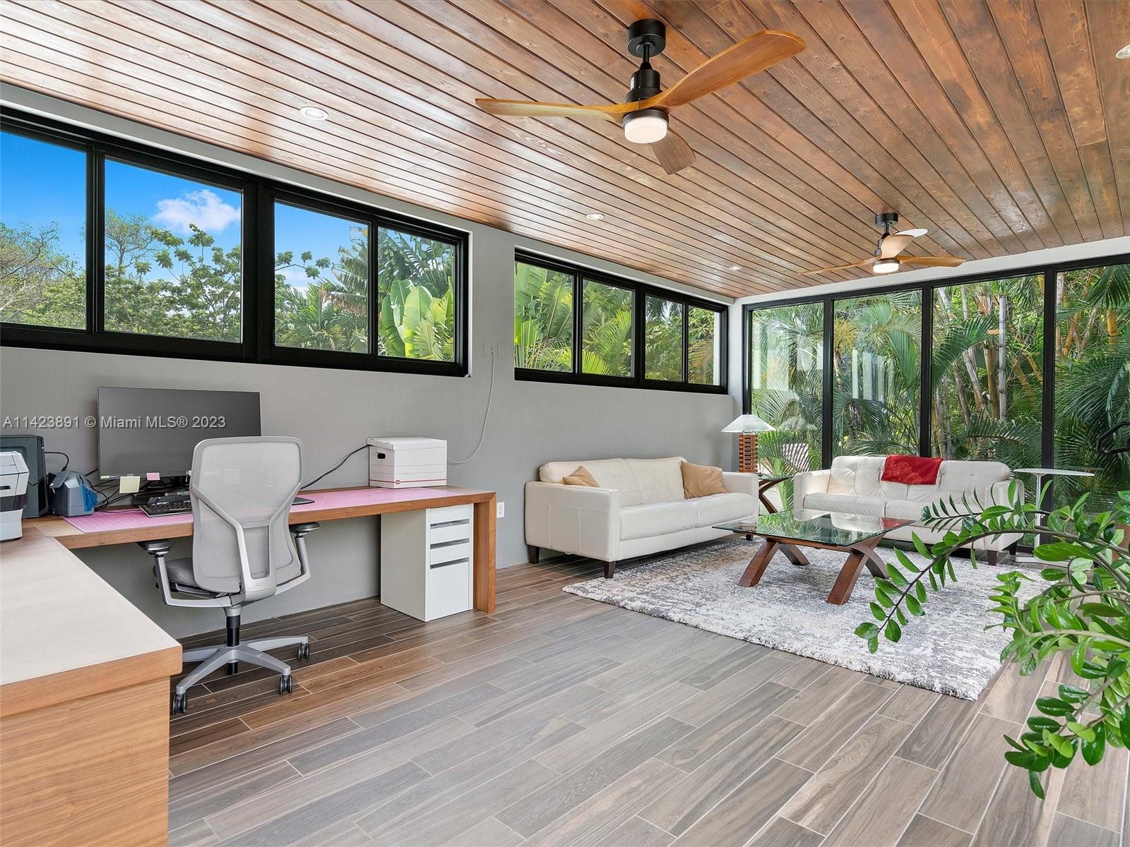 BISCAYNE PARK ESTATES - Residential