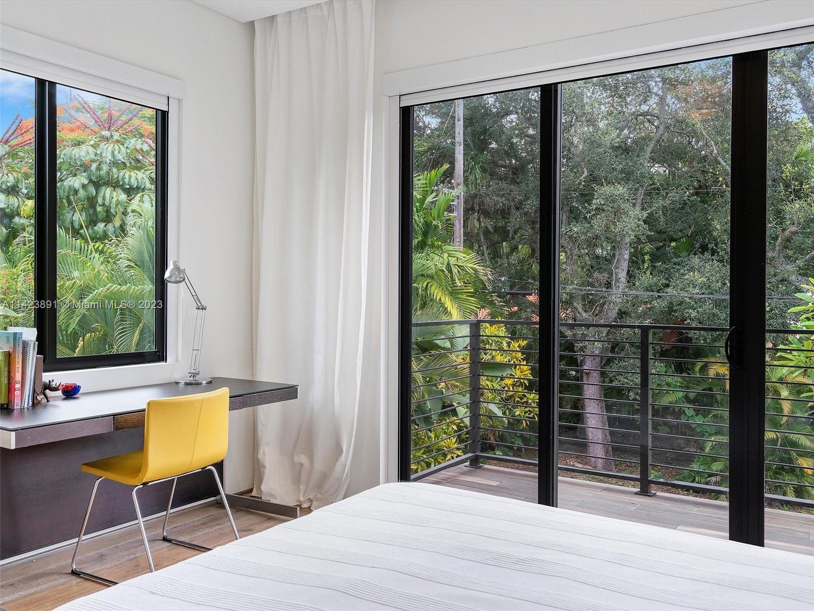 BISCAYNE PARK ESTATES - Residential