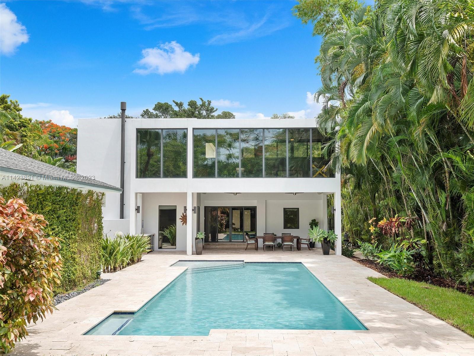 BISCAYNE PARK ESTATES - Residential