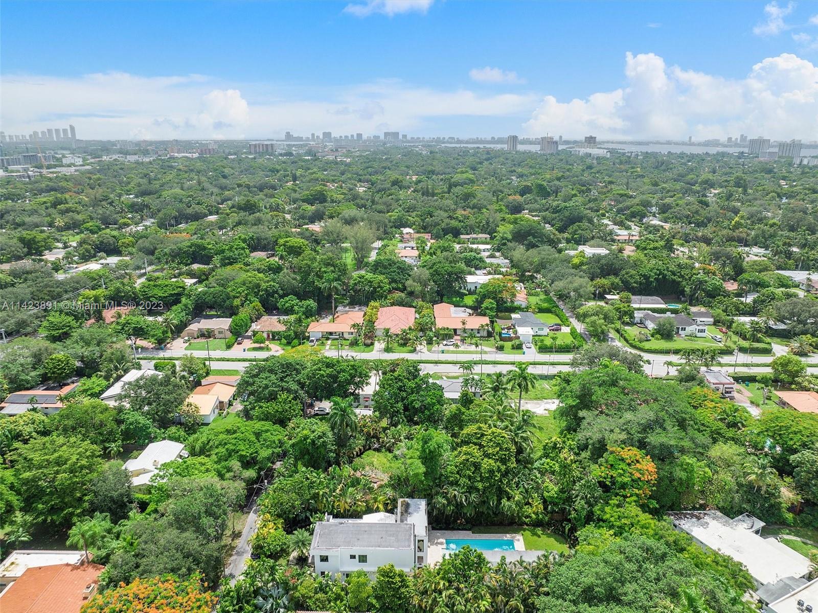 BISCAYNE PARK ESTATES - Residential