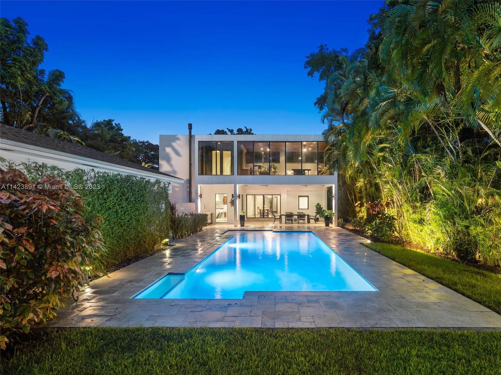 BISCAYNE PARK ESTATES - Residential