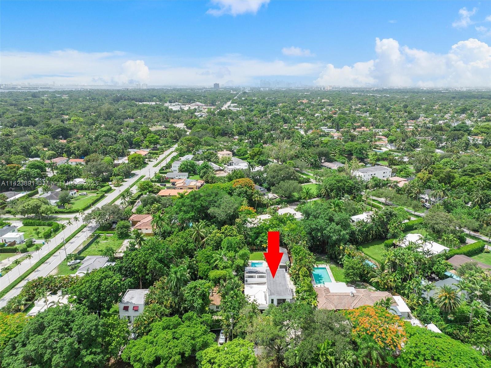BISCAYNE PARK ESTATES - Residential