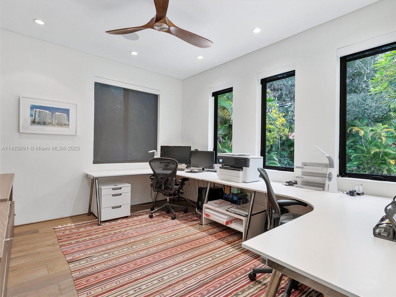 BISCAYNE PARK ESTATES - Residential