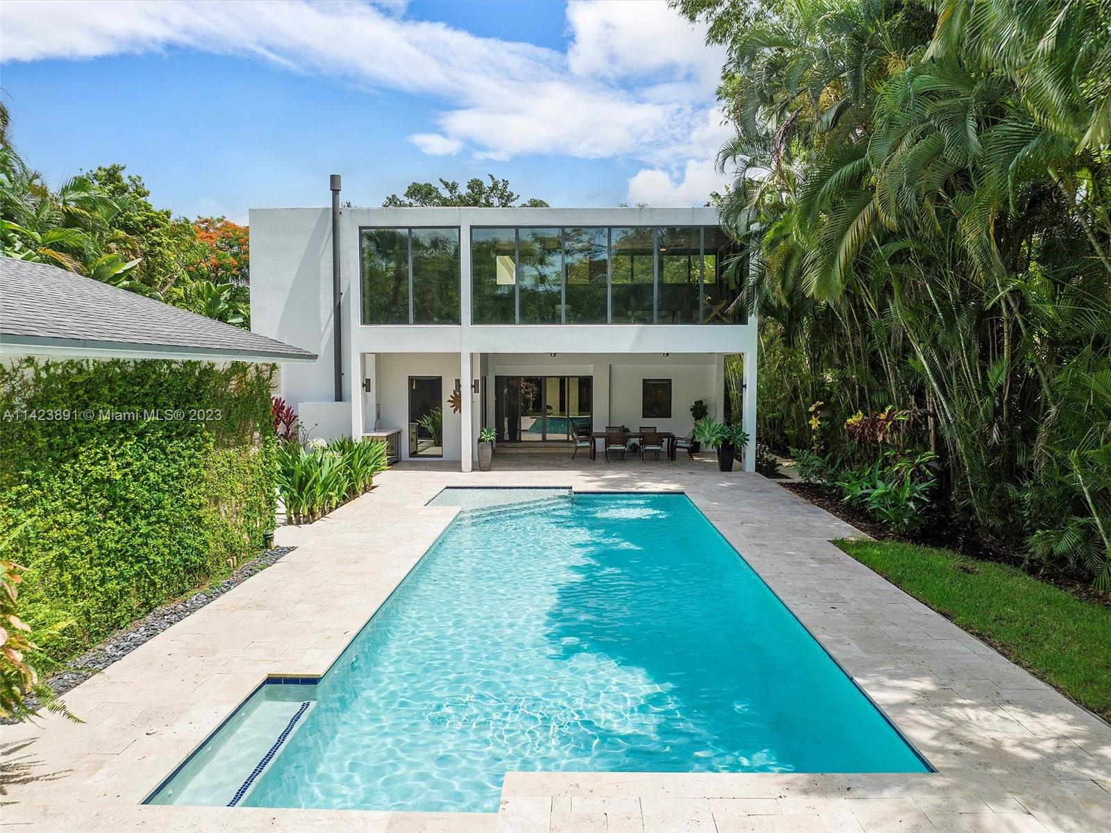 BISCAYNE PARK ESTATES - Residential