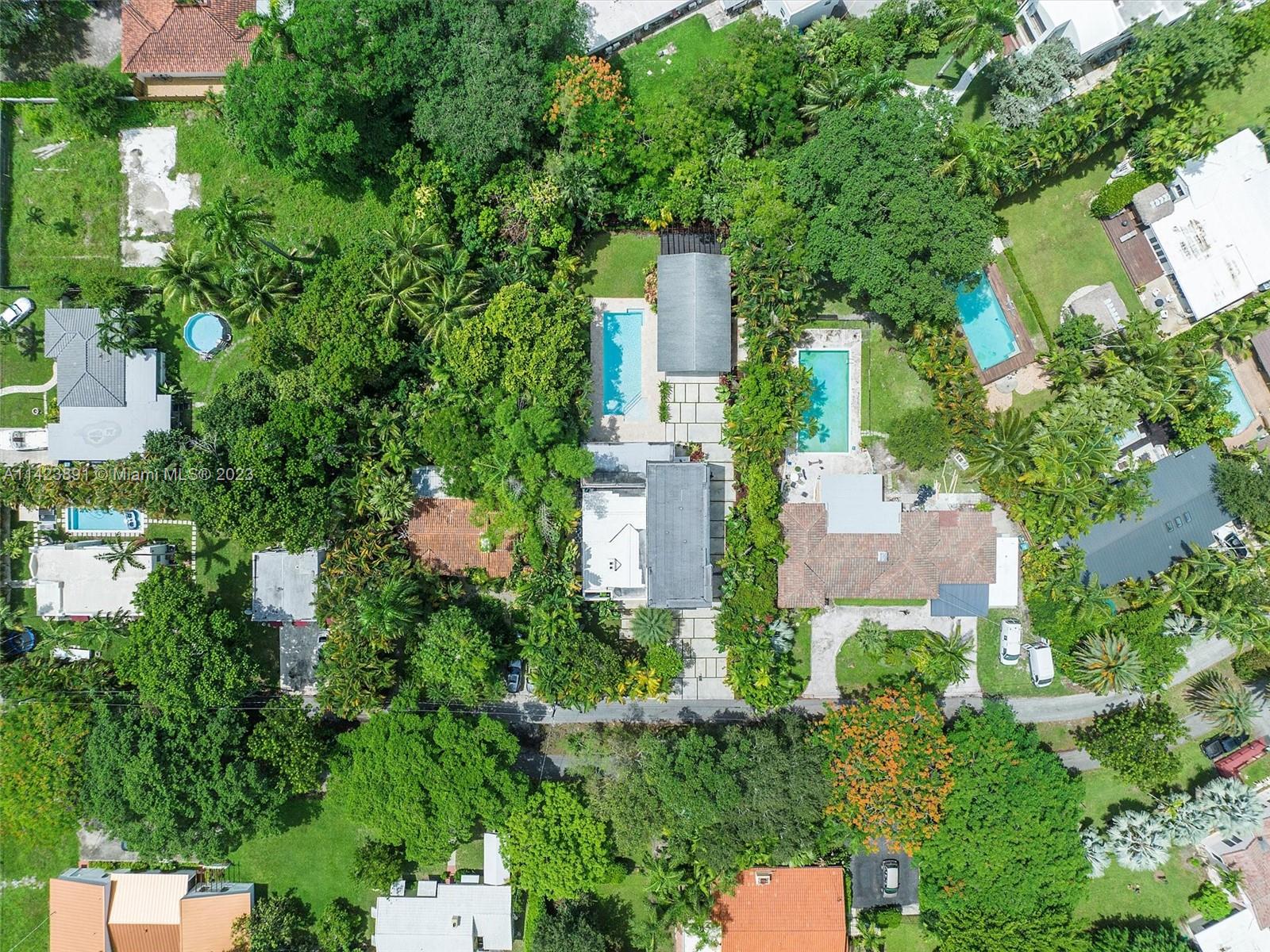 BISCAYNE PARK ESTATES - Residential