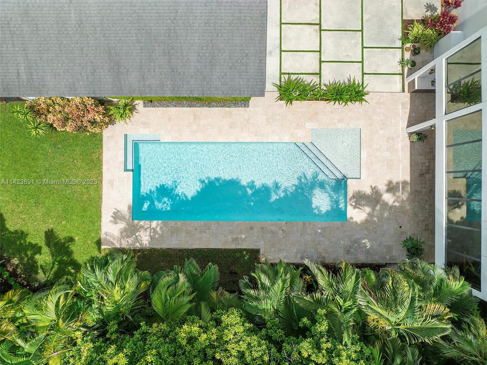 BISCAYNE PARK ESTATES - Residential