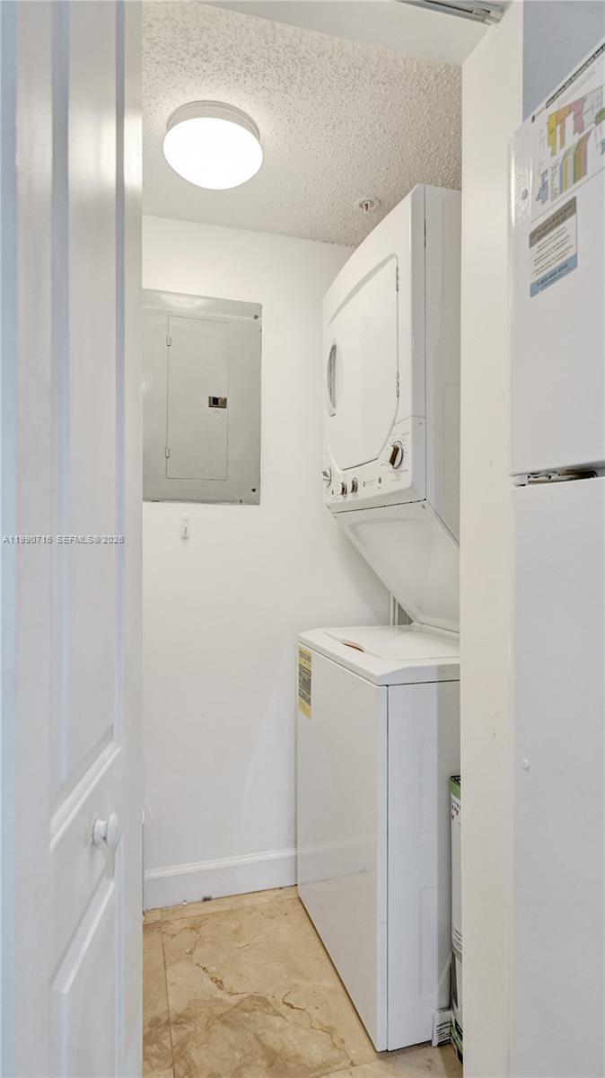 ROYAL GRAND CONDO - Residential