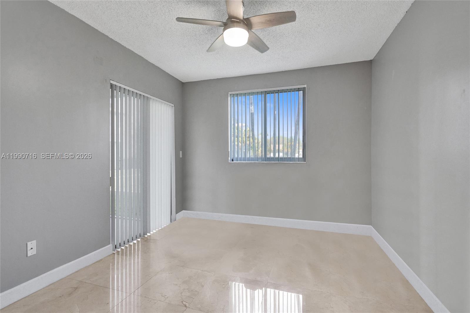 ROYAL GRAND CONDO - Residential