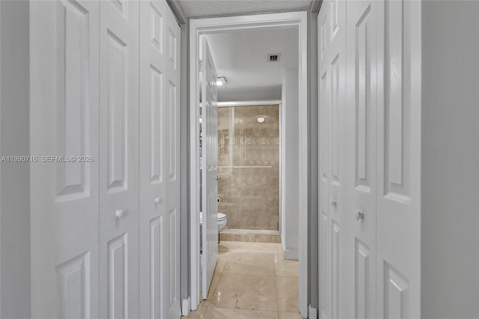 ROYAL GRAND CONDO - Residential