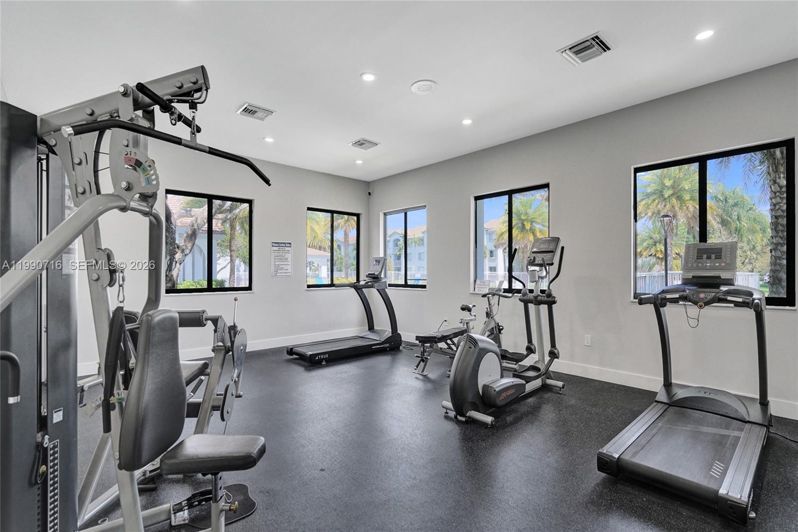 ROYAL GRAND CONDO - Residential