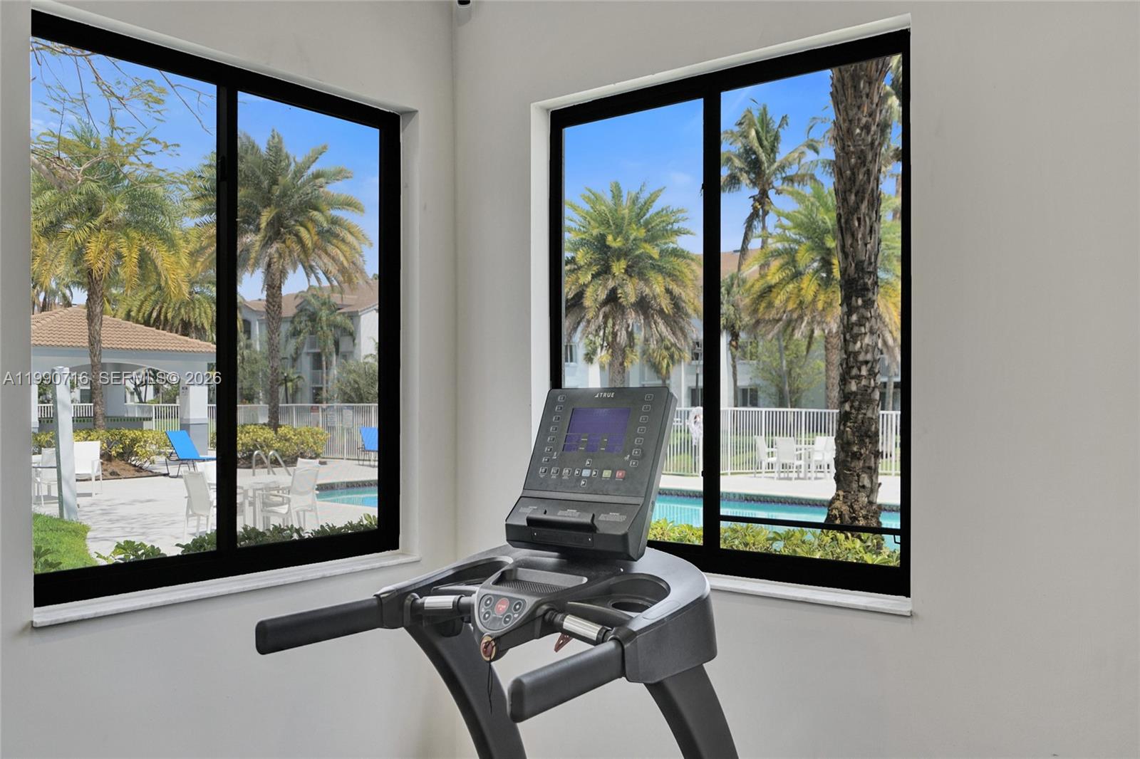 ROYAL GRAND CONDO - Residential