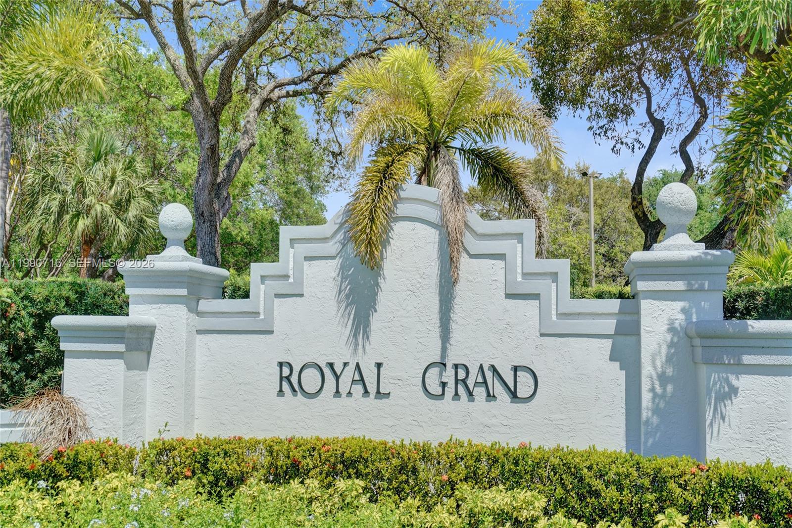 ROYAL GRAND CONDO - Residential