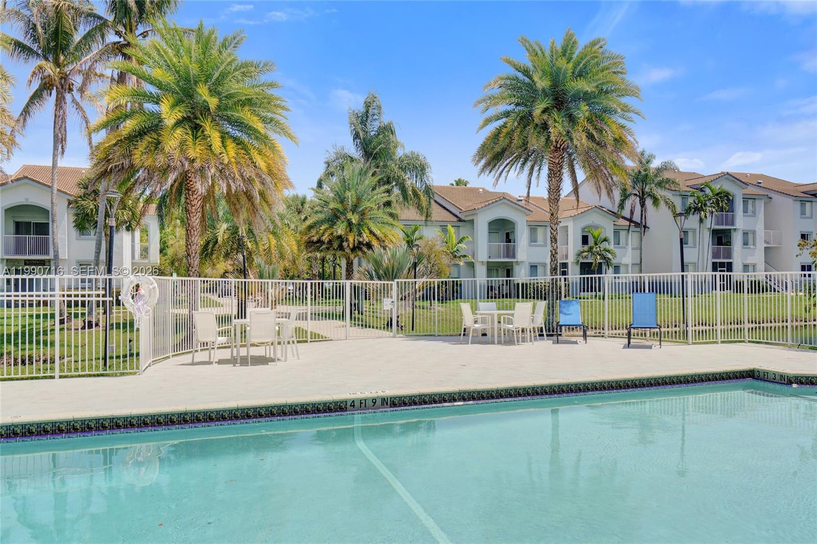 ROYAL GRAND CONDO - Residential