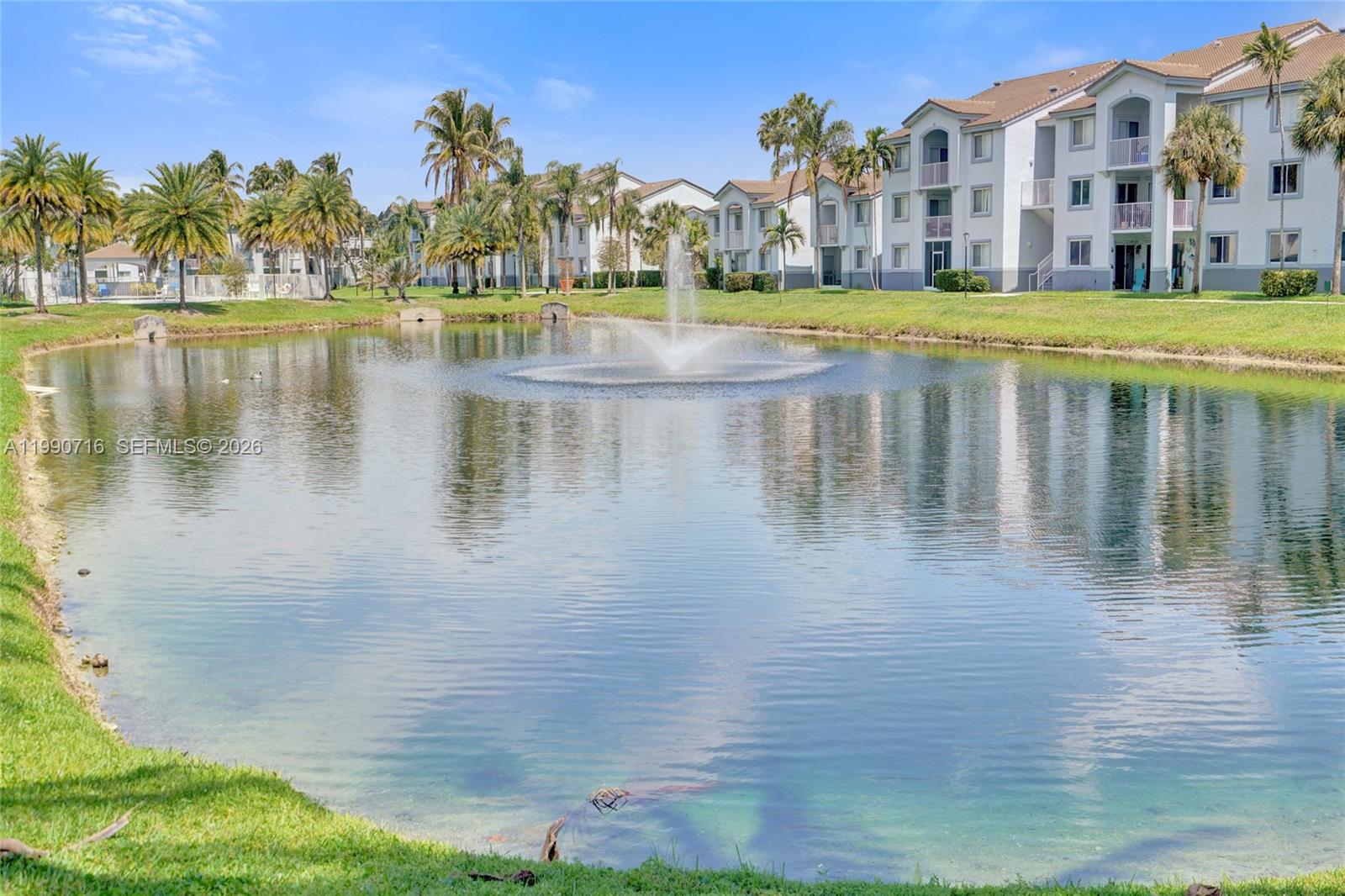 ROYAL GRAND CONDO - Residential