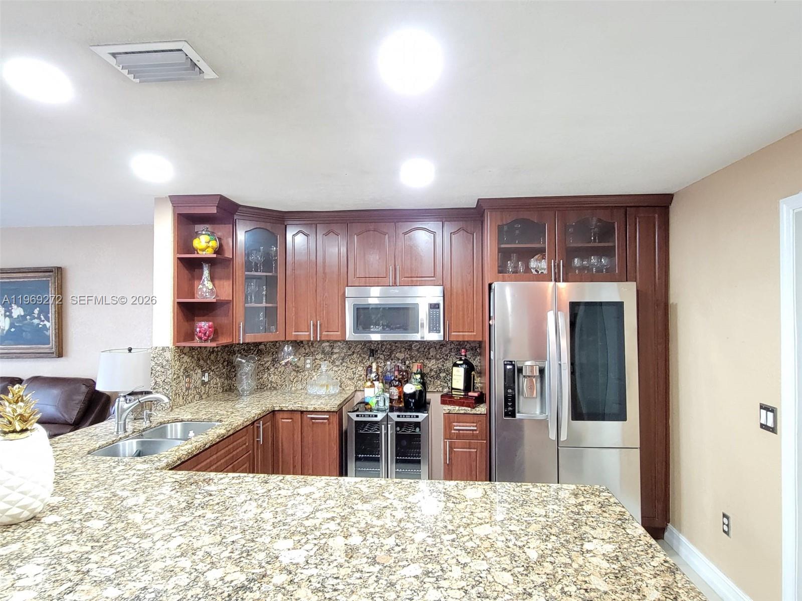 CHANTE-CLARE - Residential Lease