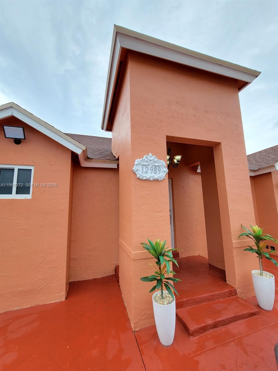 CHANTE-CLARE - Residential Lease