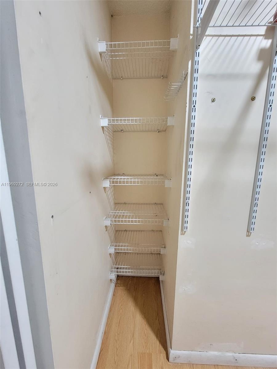 CHANTE-CLARE - Residential Lease