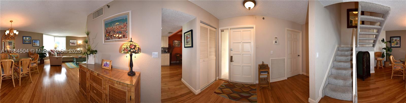 TOWNHOUSES OF HIGHLAND BE - Residential